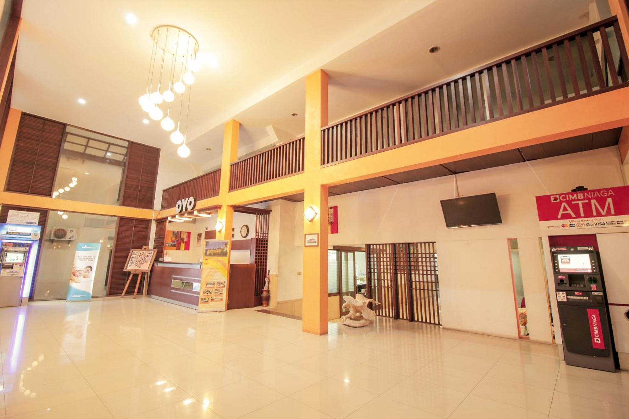 Collection O 295 Grha Ciumbuleuit Guest House Bandung Buitenkant foto