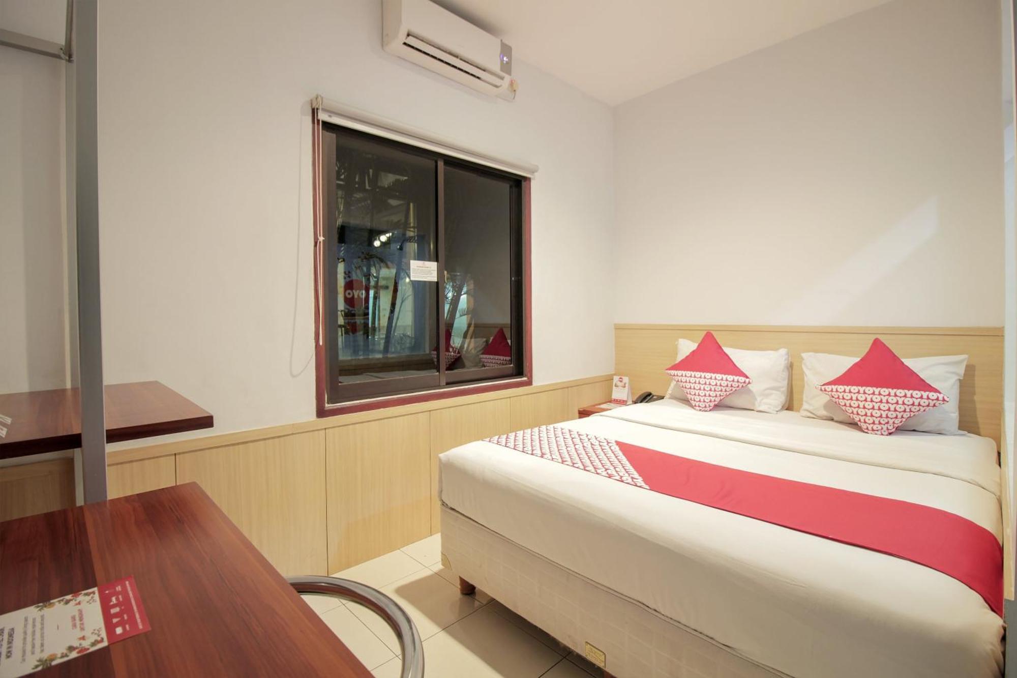 Collection O 295 Grha Ciumbuleuit Guest House Bandung Buitenkant foto