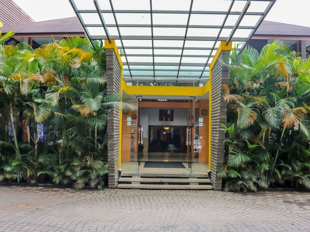 Collection O 295 Grha Ciumbuleuit Guest House Bandung Buitenkant foto